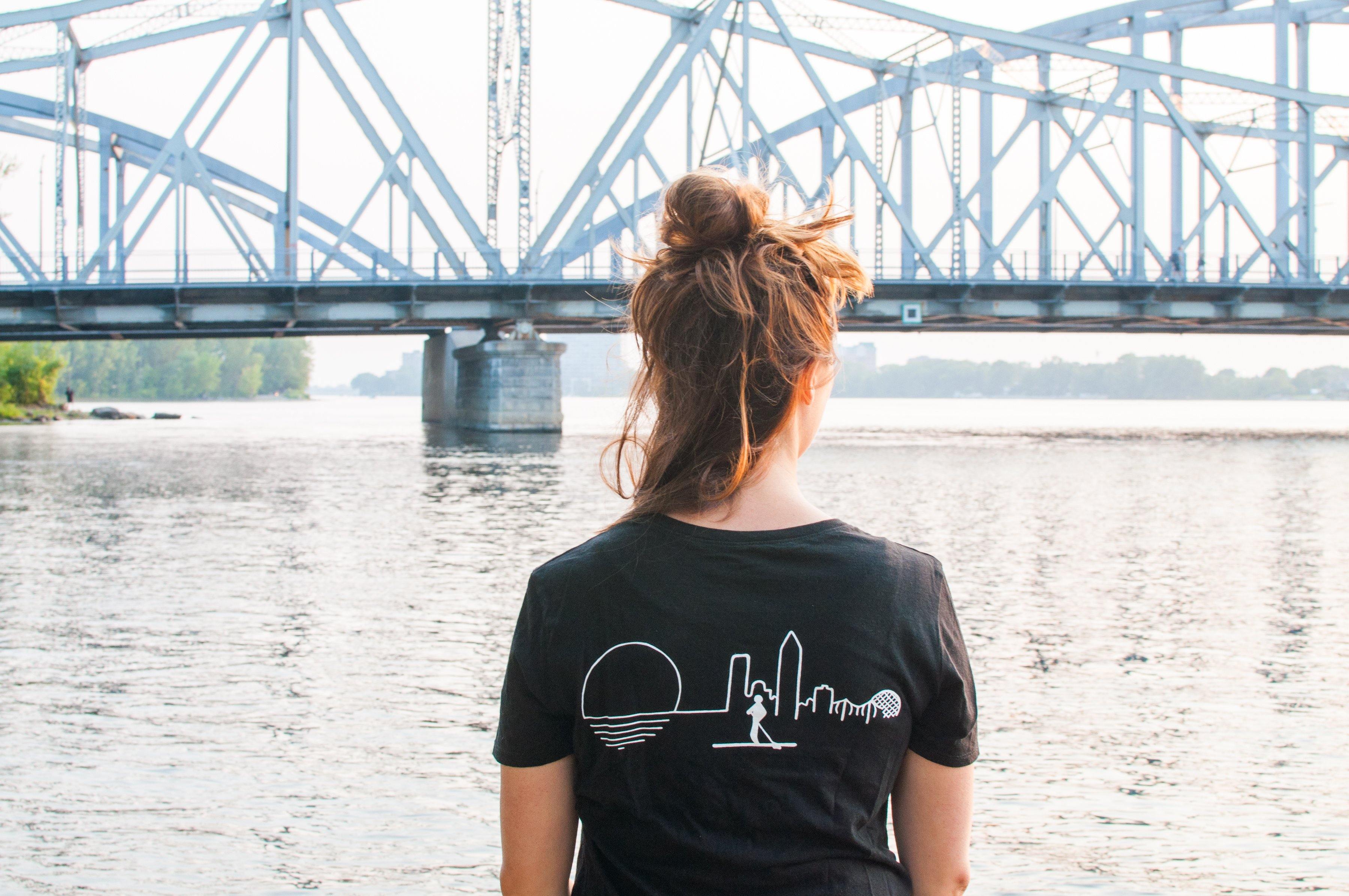 T-Shirt bamboo SUP MTL fait au Canada - Femme - Petit défaut d'impression - {{ SUP Montreal }}