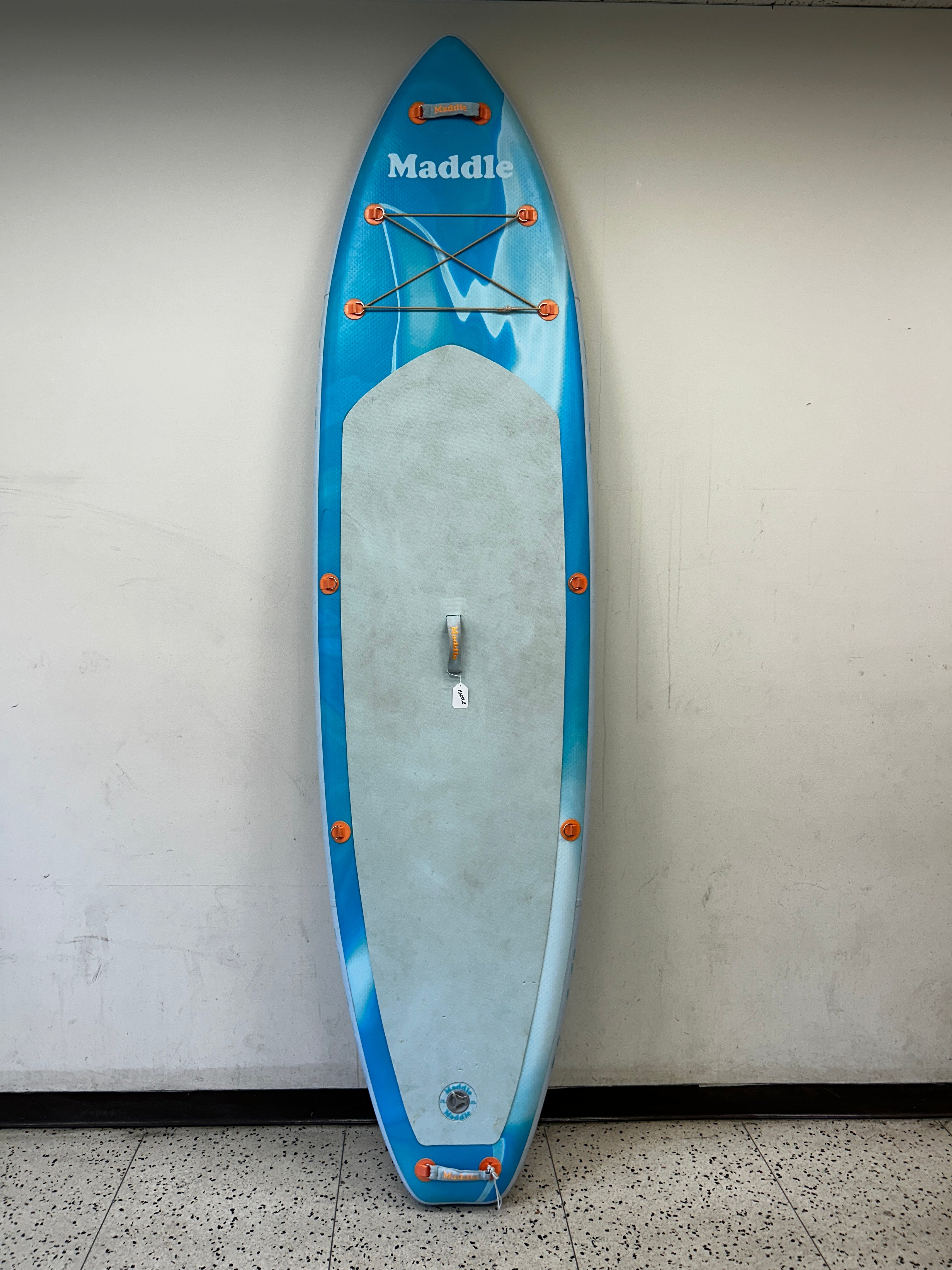 MADDLE 10'6 USED