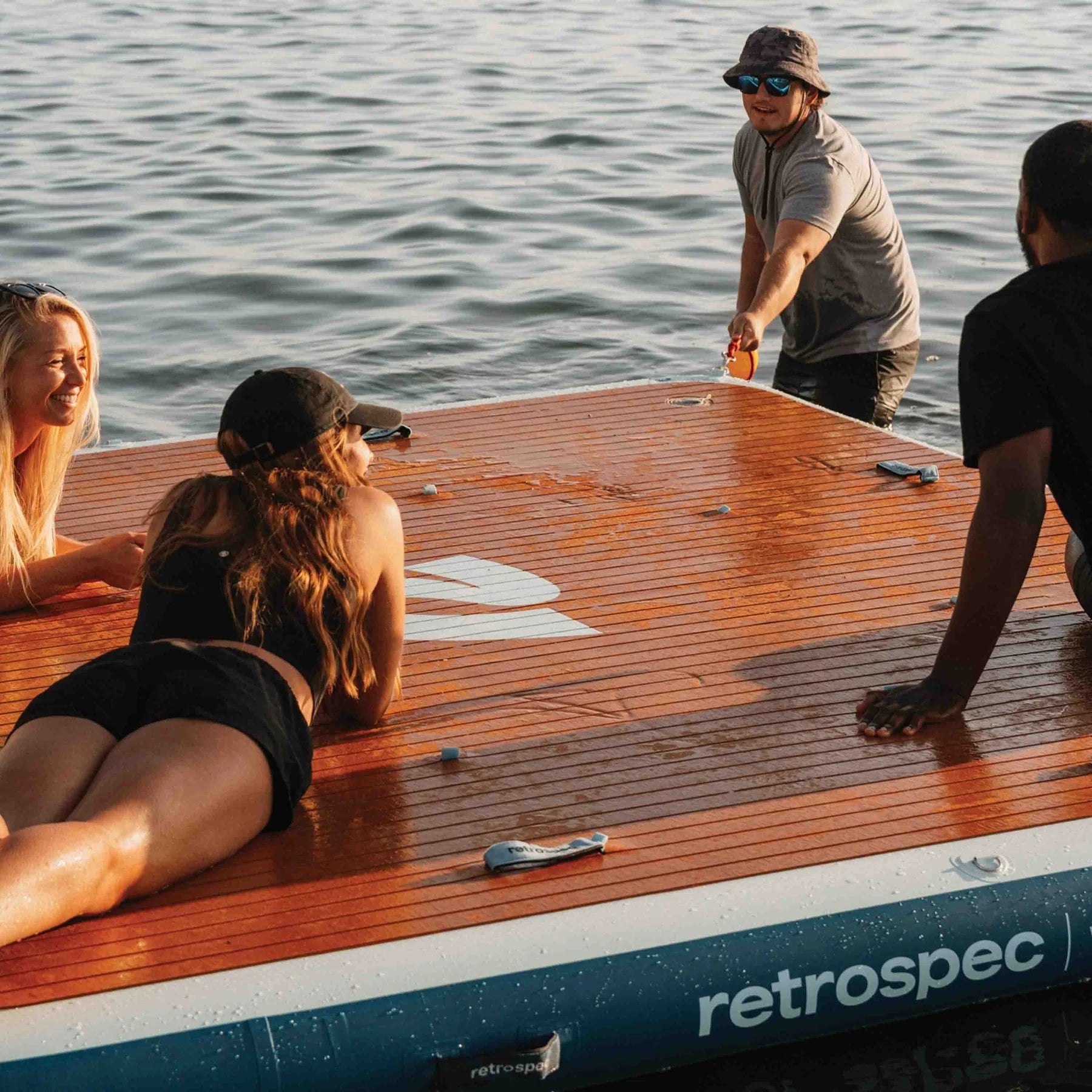 RETROSPEC - Inflatable Platform 10' x 10' Weekender Dock